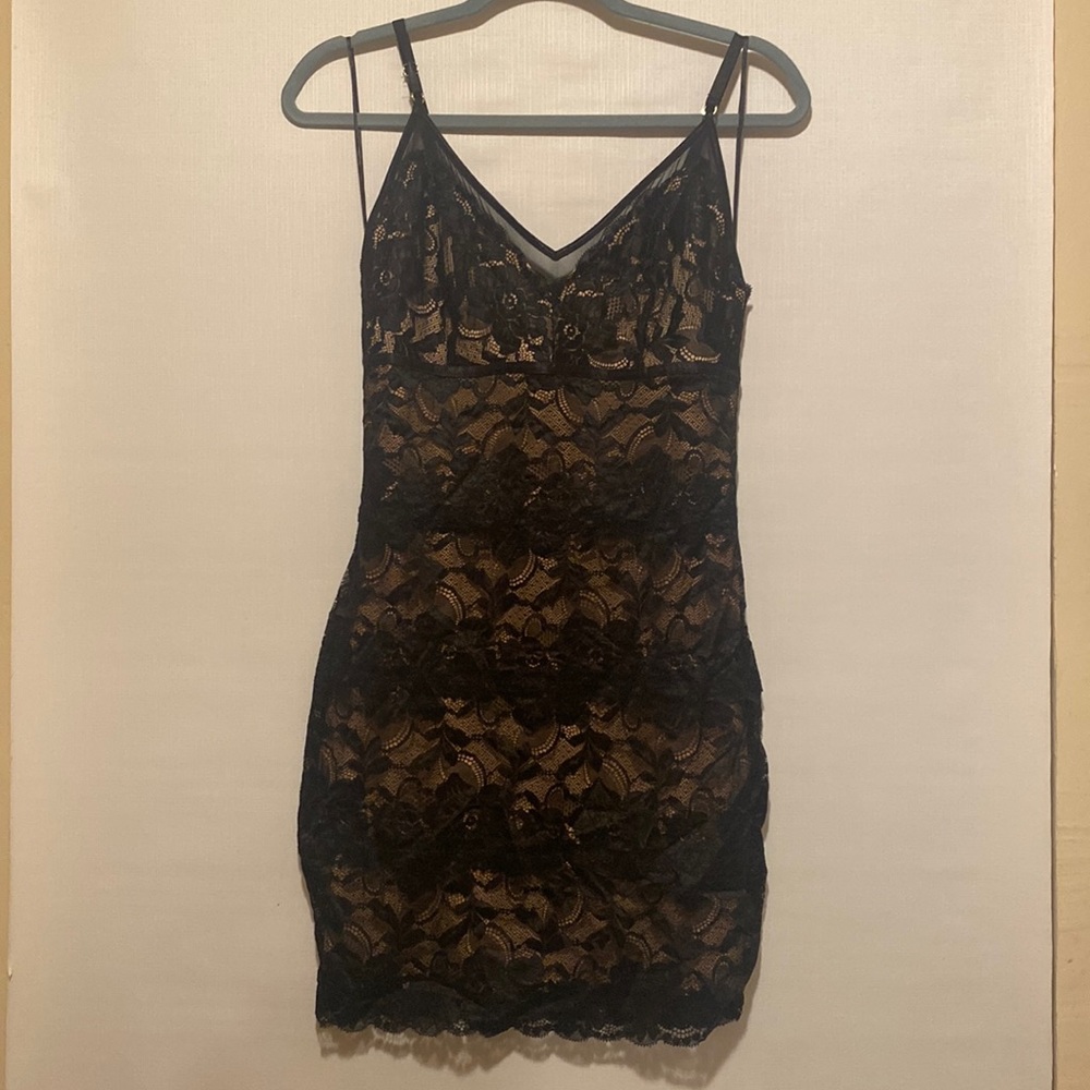 Guess black and nude lace mini dress - size Medium